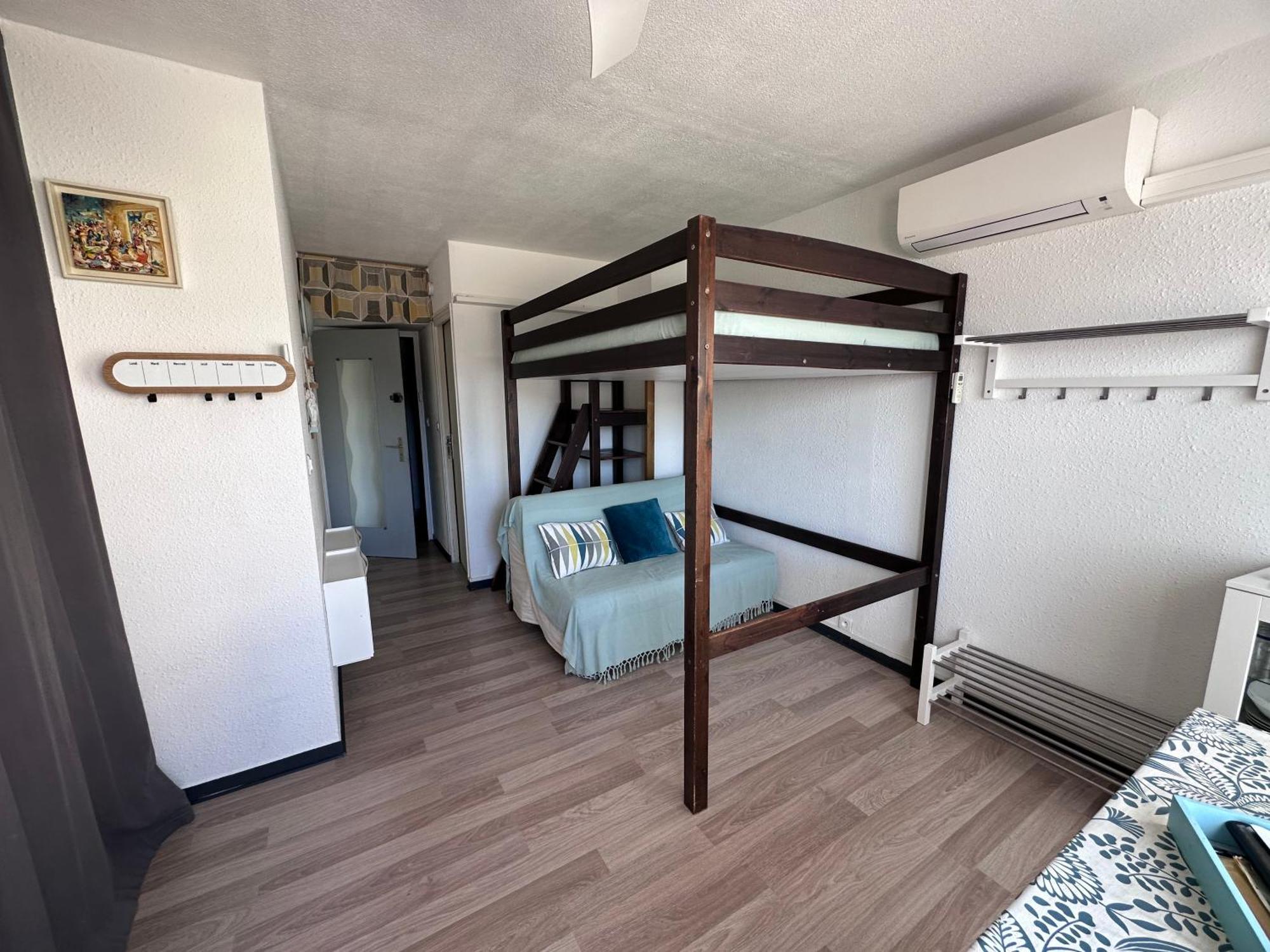 Apartment Beau Climatise En Bord De Et Wi-fi *